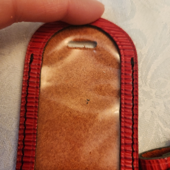 Louis Vuitton Red Epi Luggage Tag and Poignet - Picture 8 of 12